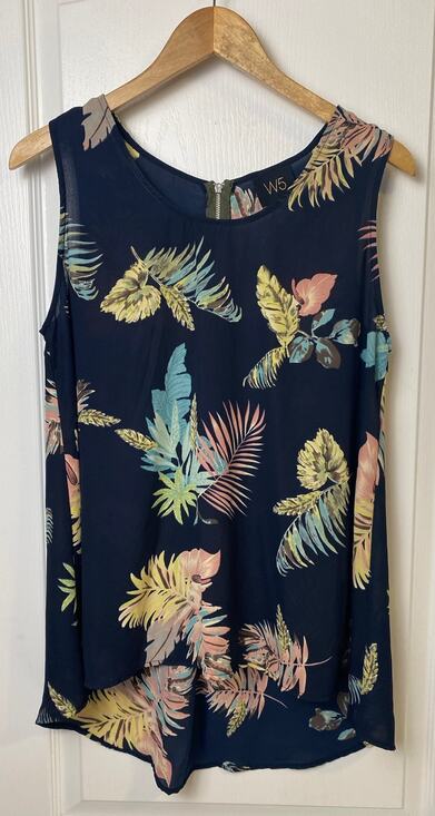 W5 Tops - W5 Women's Blue Tropical Sleeveless Rear Accent Zipper Hi Lo Blouse Size Large